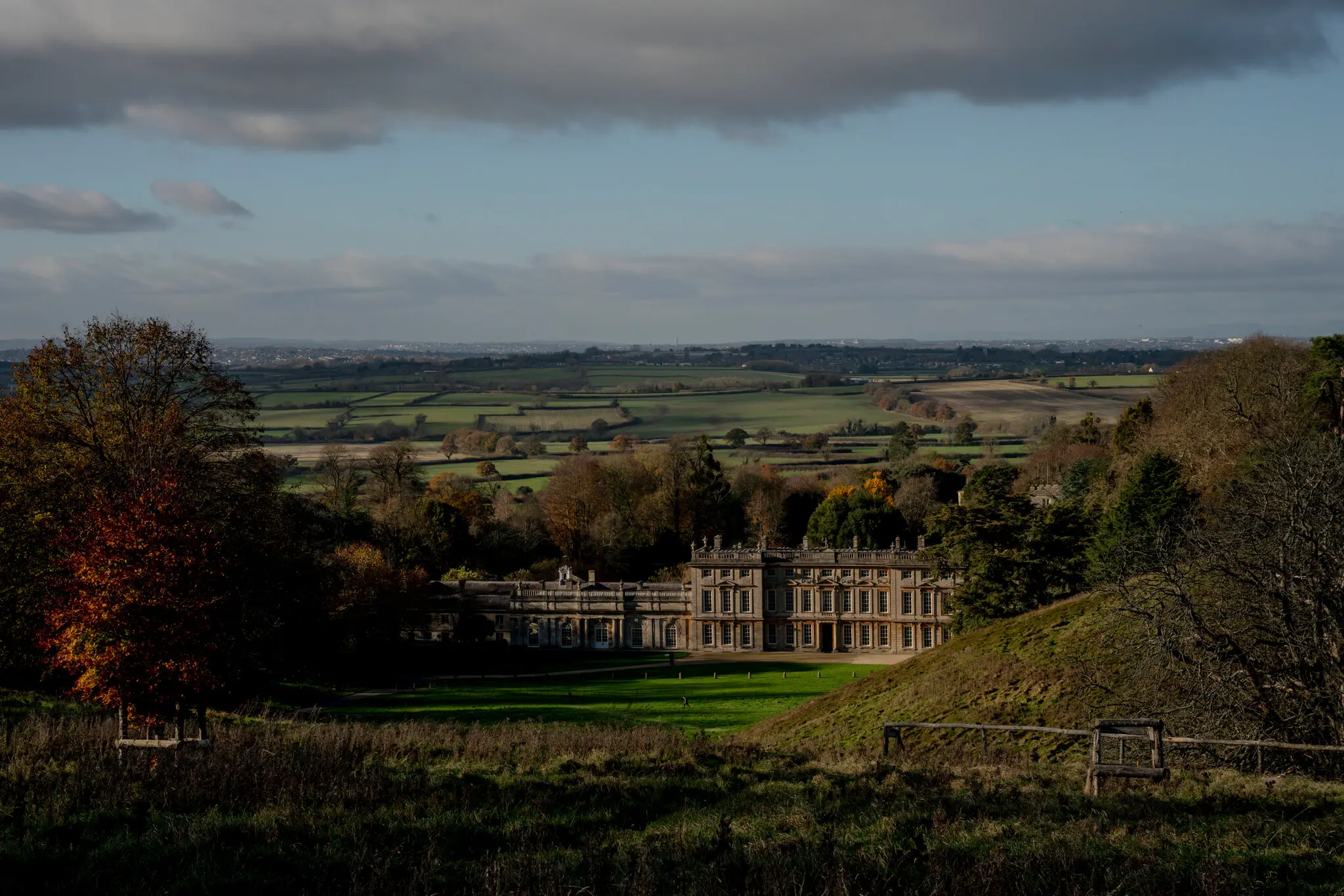 Культурна війна розгорнулася навколо британських маєтків. Хто виграв?